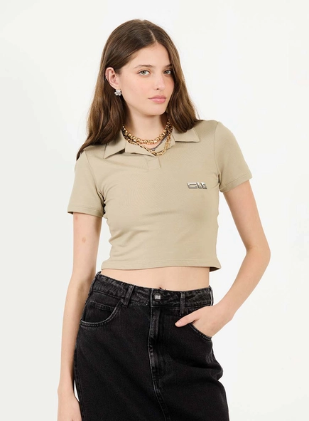 Polo Slim Encurtada Com Detalhe