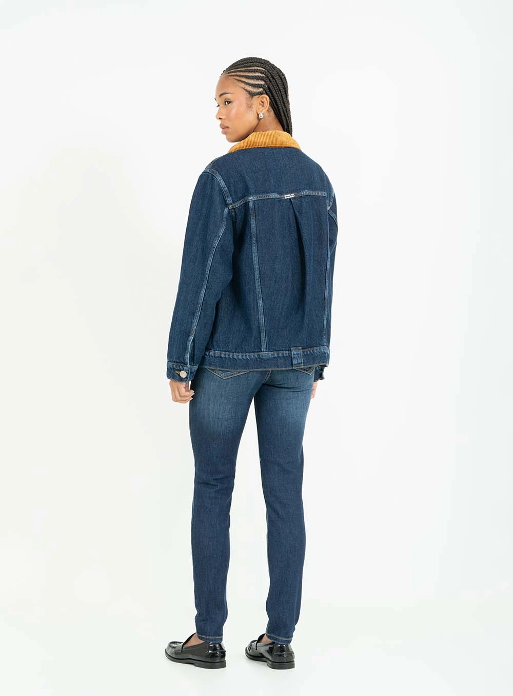Jaqueta Jeans Slim Regular Com Gola Veludo Índigo 5