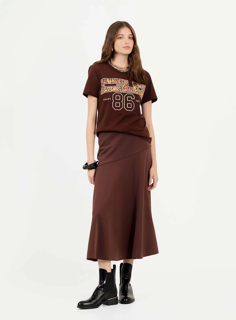 Camiseta Básica Regular Com Estampa Marrom 3