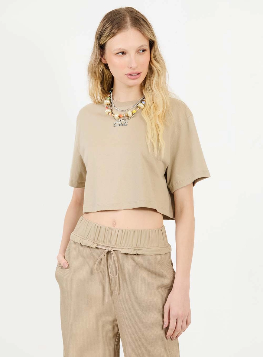 Camiseta Regular Box Com Detalhe Frontal Bege 1