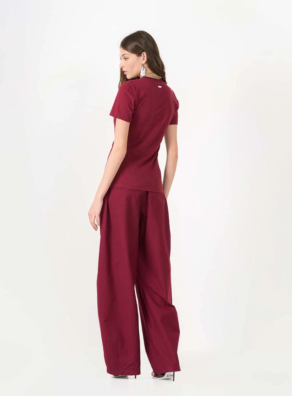 Camiseta Feminina Slim Estampa Bordô 4