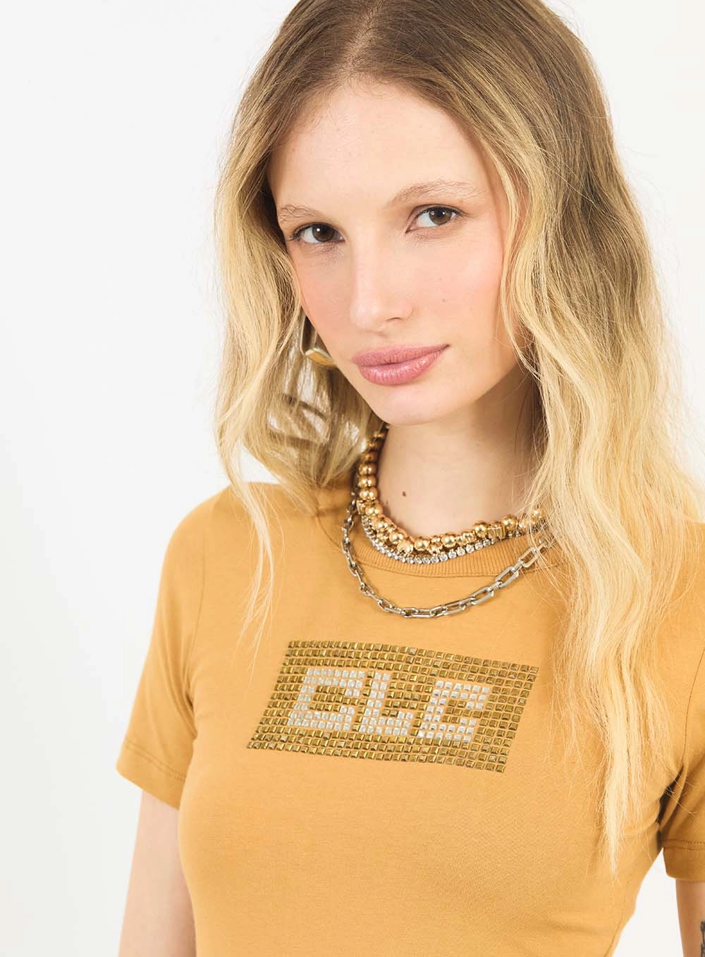Camiseta Baby Look Com Aplicação Marrom 3