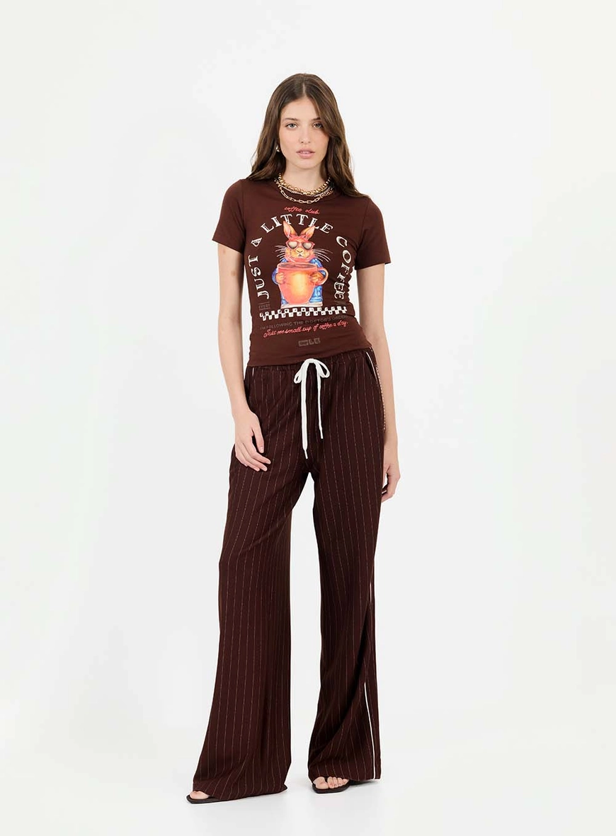 Camiseta Baby Look Estampada Manga Curta Marrom 3