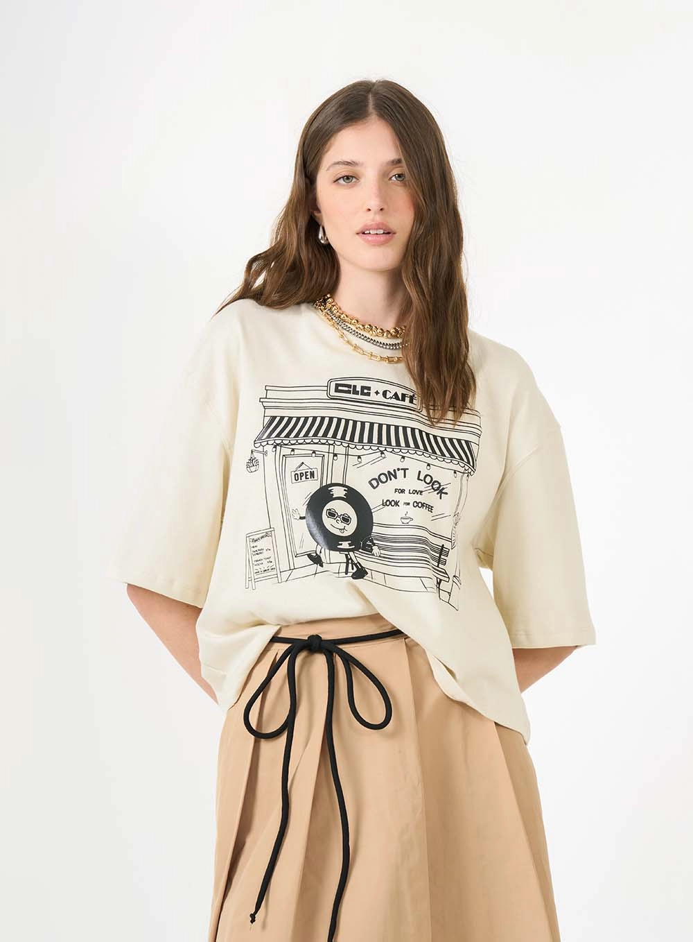 Camiseta Feminina Box Over Bege Italian 1
