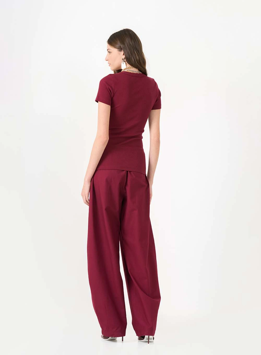 Blusa Small Canelada Com Detalhe Minimalista Bordô 4