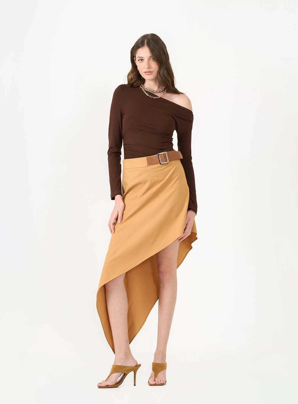 Blusa Slim Assimétrica Manga Longa Marrom 3