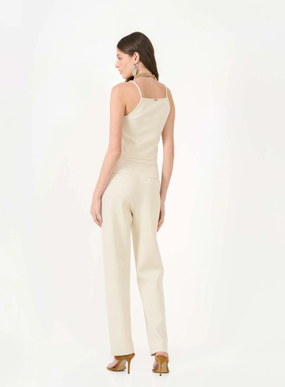 Blusa Slim Com Botões Frontais Bege Italian 4
