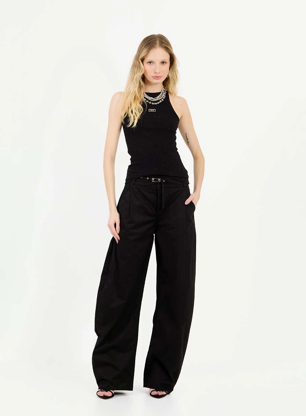 Regata Slim Canelada Com Detalhe Em Glitter Preto 4
