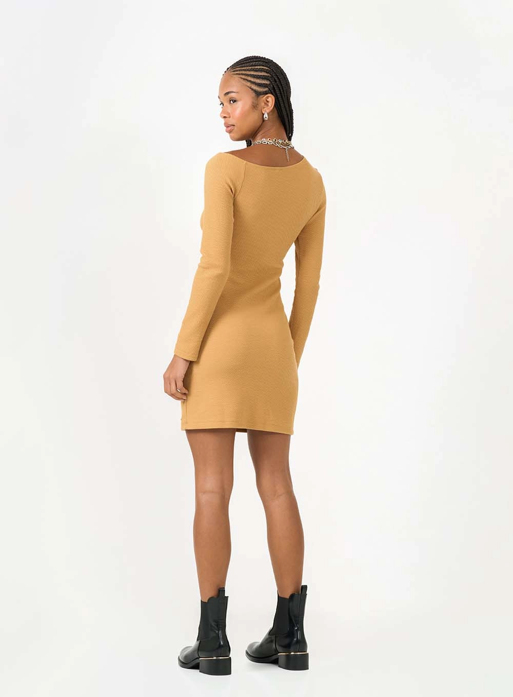 Vestido Curto Slim Manga Longa Marrom 2