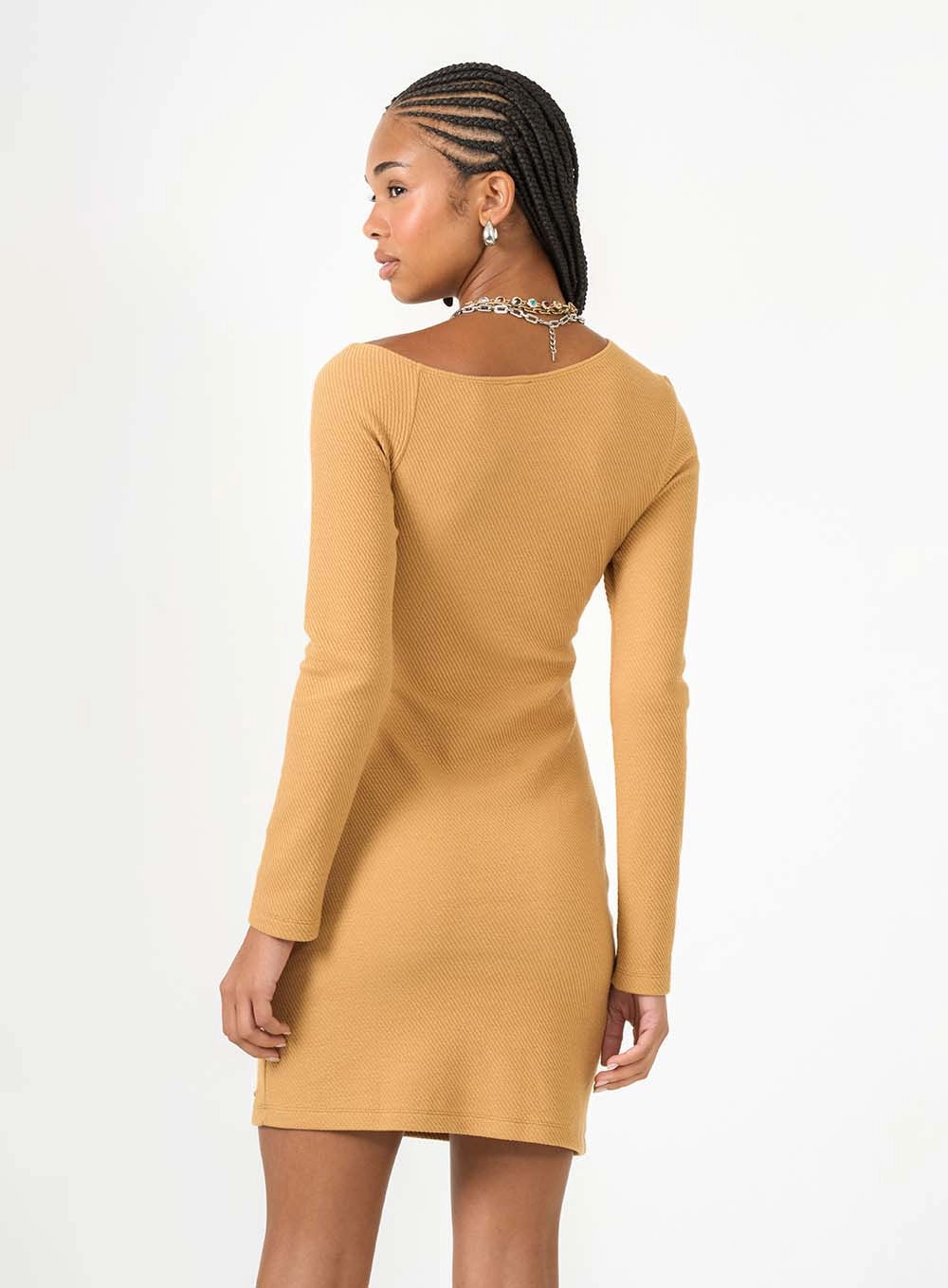 Vestido Curto Slim Manga Longa Marrom 4