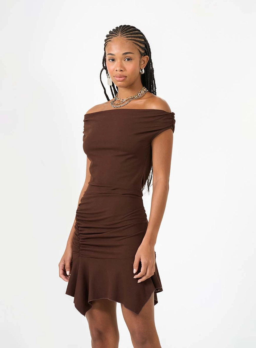 Vestido Curto Slim Com Franzido Marrom 3