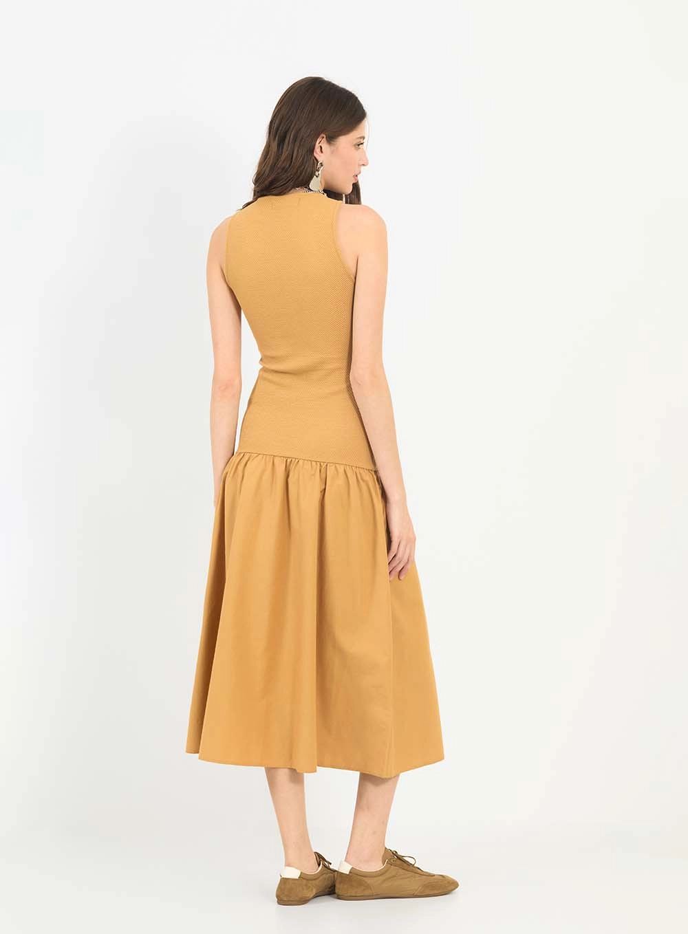 Vestido Midi Gola Alta Marrom 2