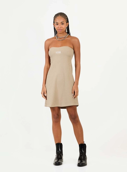 Vestido Curto Evasê Tomara Que Caia