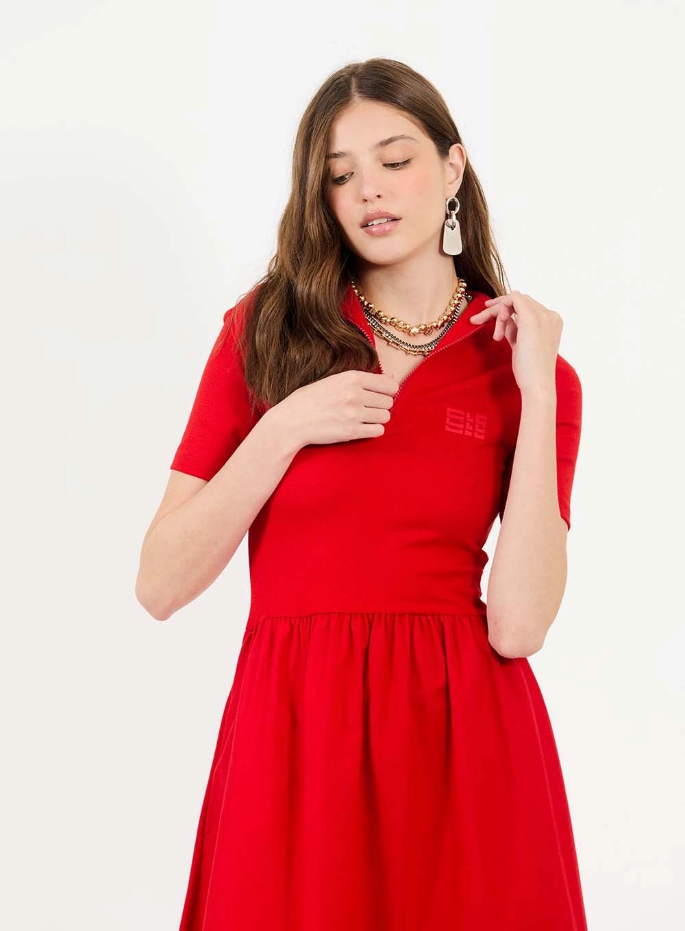 Vestido Midi Comfort Gola Alta Com Zíper Vermelho 3