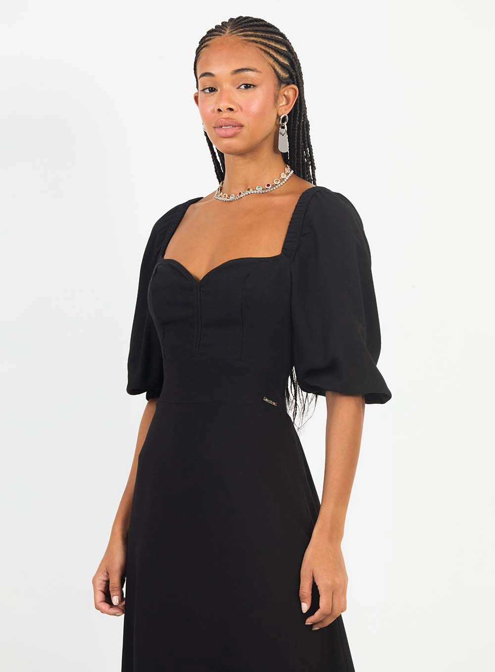 Vestido Midi Evasê Decote De Coração Com Laxtex Preto 3