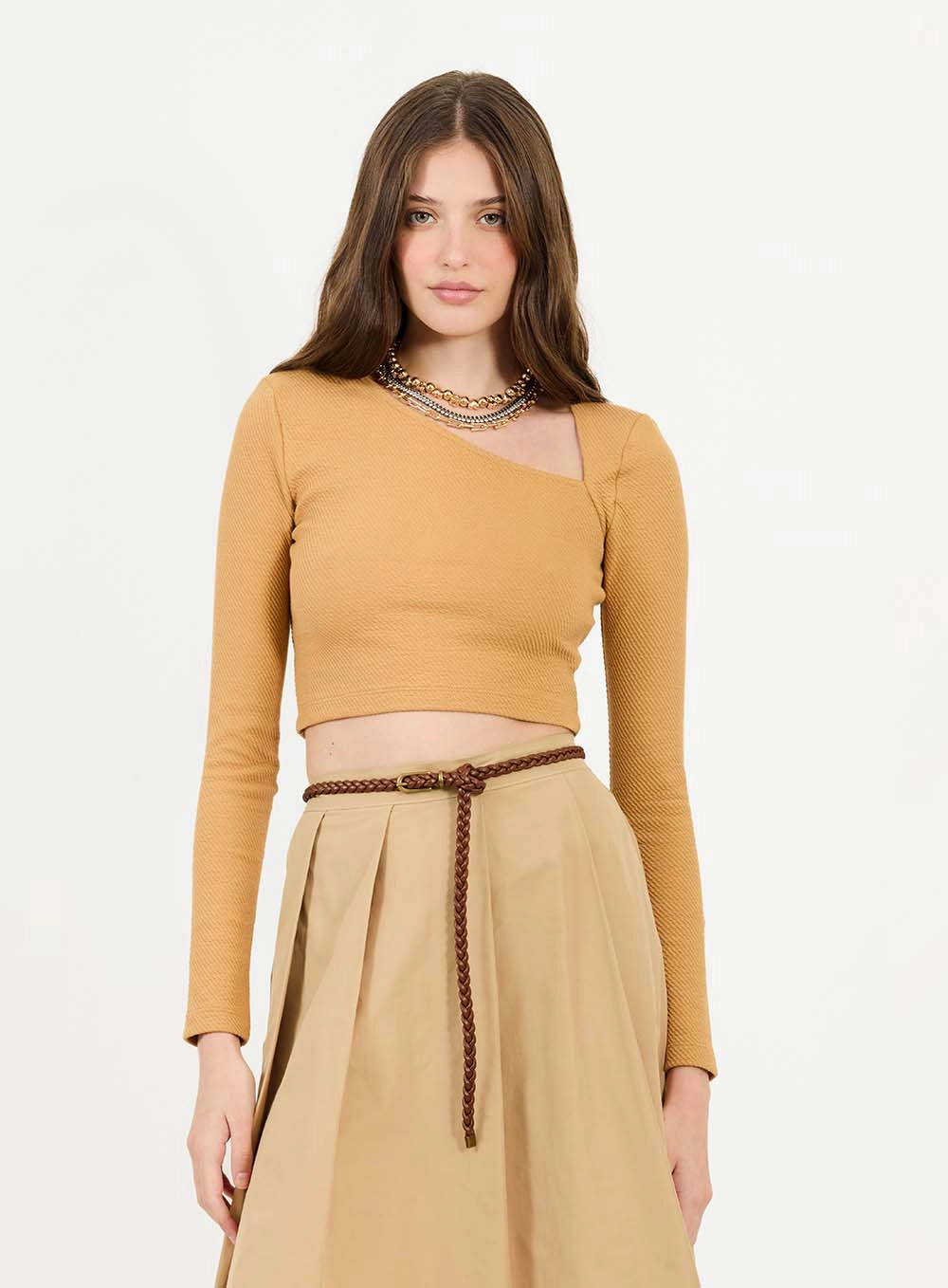 Top Slim De Manga Longa Com Decote Assimétrico Marrom 1