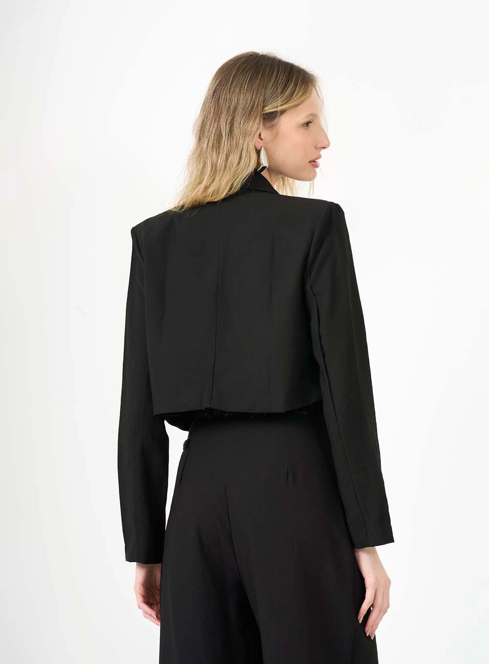 Blazer Feminina Alfaiataria Comfort Preto 2