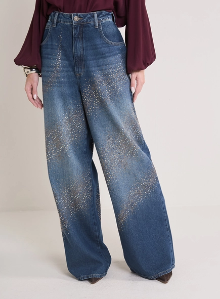Calça Jeans Feminina Baggy Com Aplicação