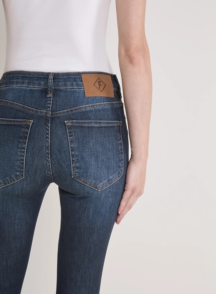 Calça Jeans Feminina Marisa Cigarrete