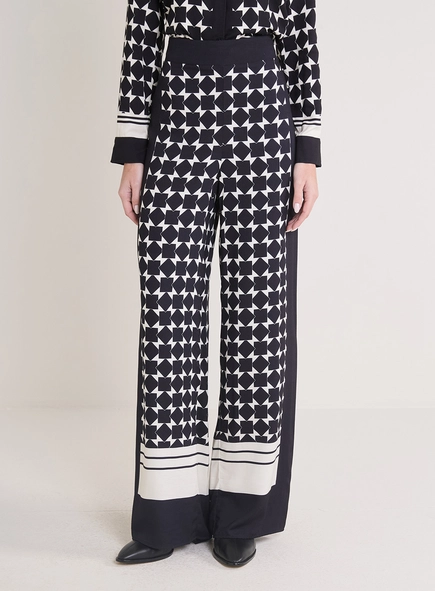 Calça Feminina Reta Estampada