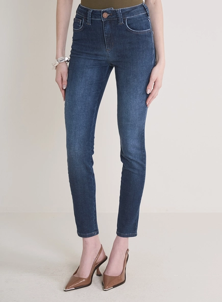 Calça Jeans Feminina Marisa Cigarrete