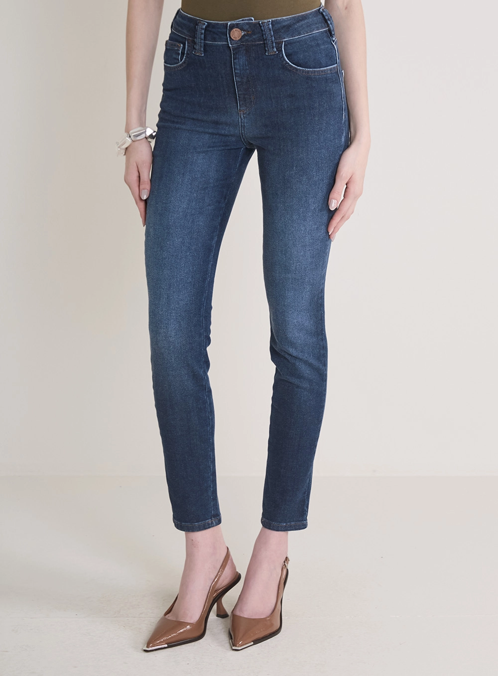 Calça Jeans Feminina Marisa Cigarrete Índigo 2