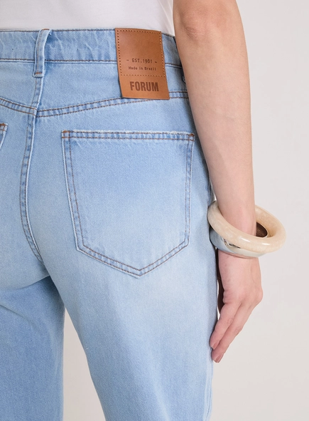 Calça Jeans Feminina Lola Reta Lavagem Clara