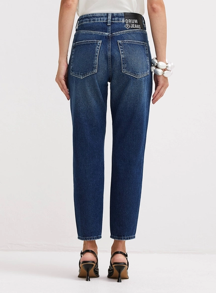 Calça Jeans Feminina Lola Lavagem Escura