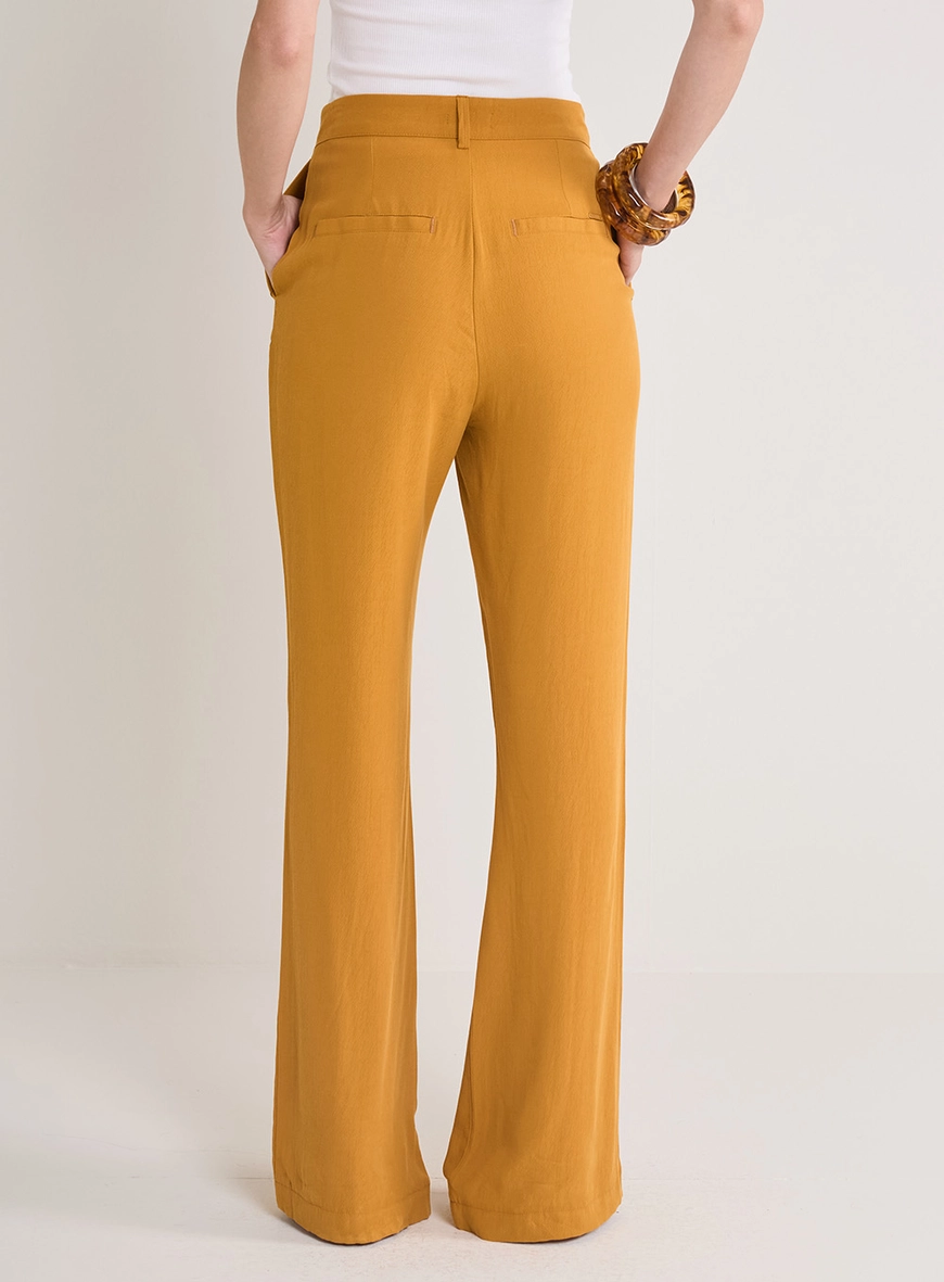 Calça Alfaiataria Feminina Flare Amarelo