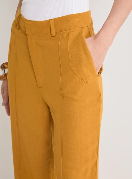 Calça Alfaiataria Feminina Flare