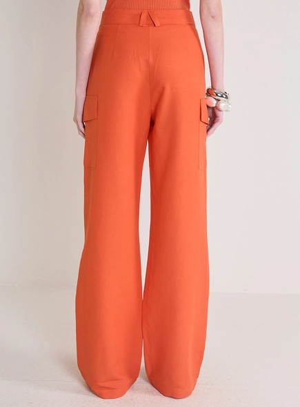 Calça Feminina Alfaiataria Ampla