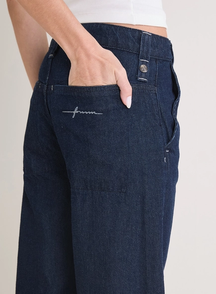 Calça Jeans Feminina Lavagem Escura - Bella