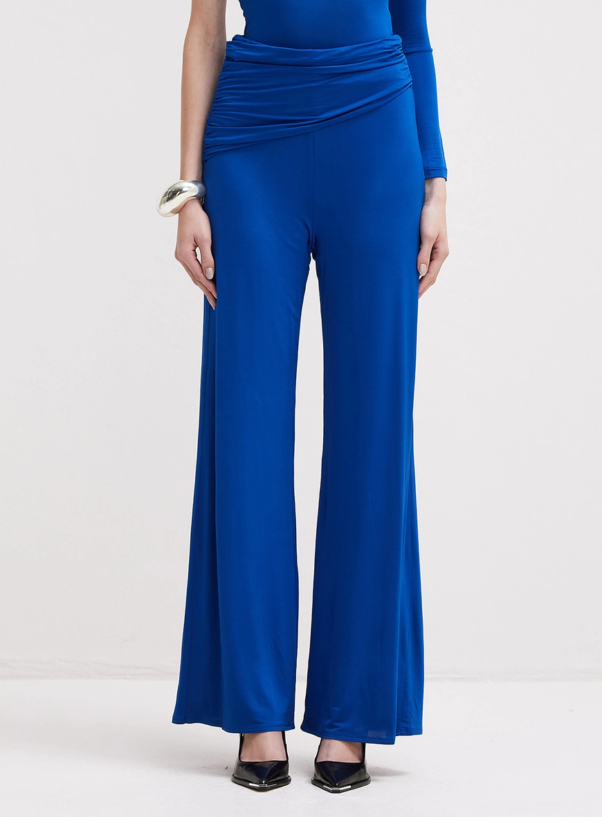 Calça Solta Com Cós Drapeado E Sobreposição Azul