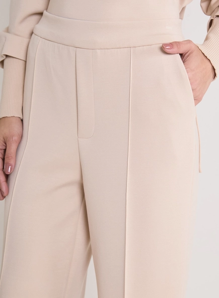 Calça Feminina Alfaiataria Reta Com Nervuras
