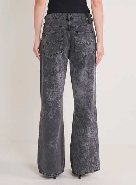Calça Jeans Feminina New Lavagem Estonada
