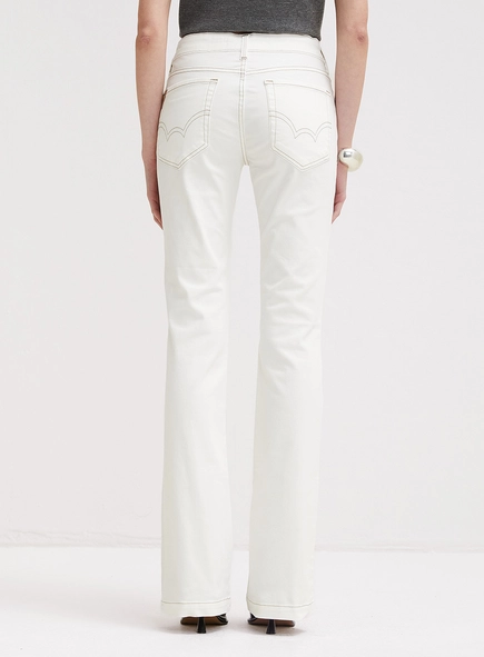 Calça Sarja Feminina Boot Cut - Marisa