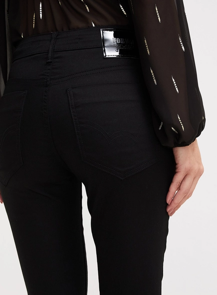 Calça Sarja Feminina Cigarrete - Marisa