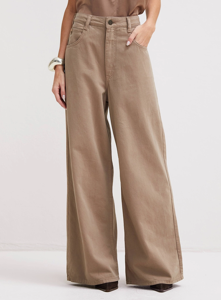 Calça Sarja Feminina Baggy Marrom