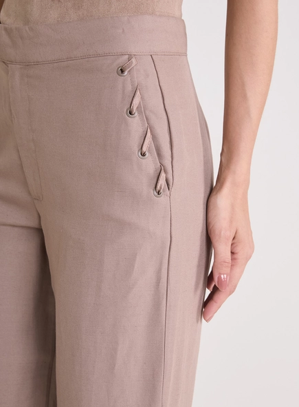 Calça Alfaiataria Feminina Reta Com Detalhes