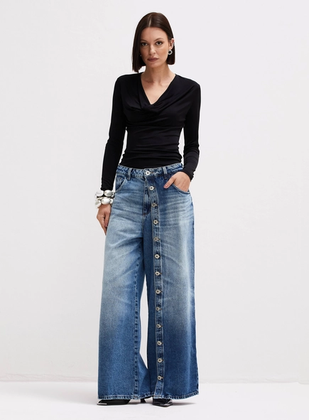 Calça Jeans Feminina Baggy Com Detalhe Frontal