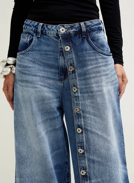 Calça Jeans Feminina Baggy Com Detalhe Frontal