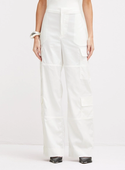Calça Alfaiataria Feminina Ampla Bolsos Cargos