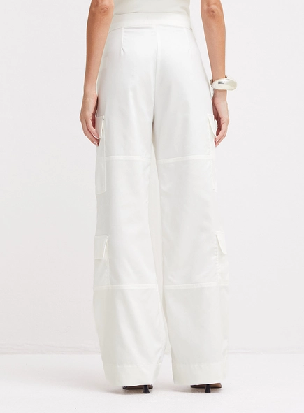 Calça Alfaiataria Feminina Ampla Bolsos Cargos