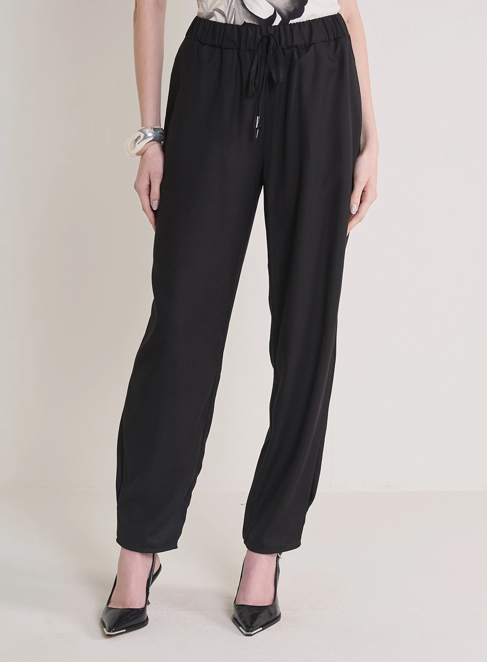 Calça Feminina Jogger Cós Com Amarração Preto 2