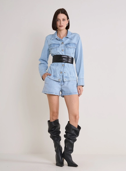 Short Jeans Nina Com Abotoamento Duplo