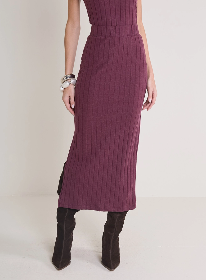 Saia Midi Com Fenda E Textura Bordô