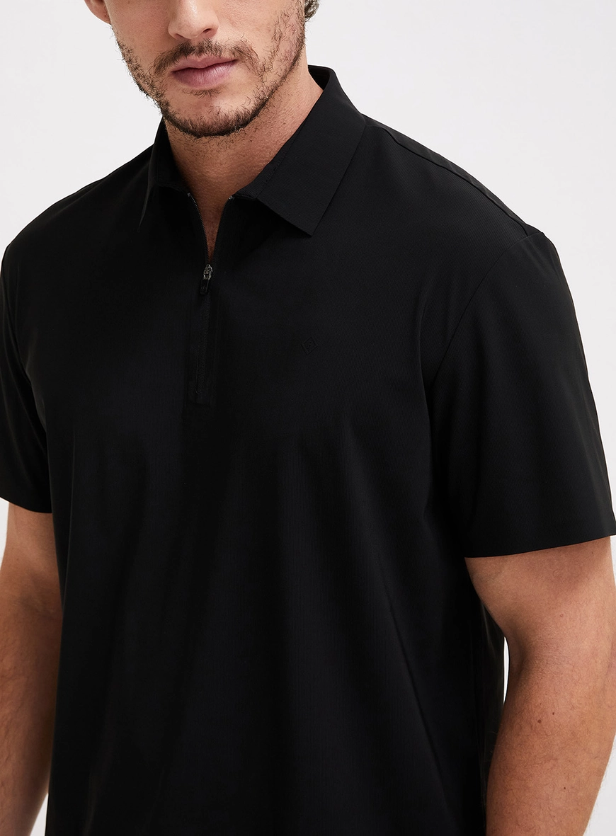 Polo Masculina Muscle Com Zíper Preto
