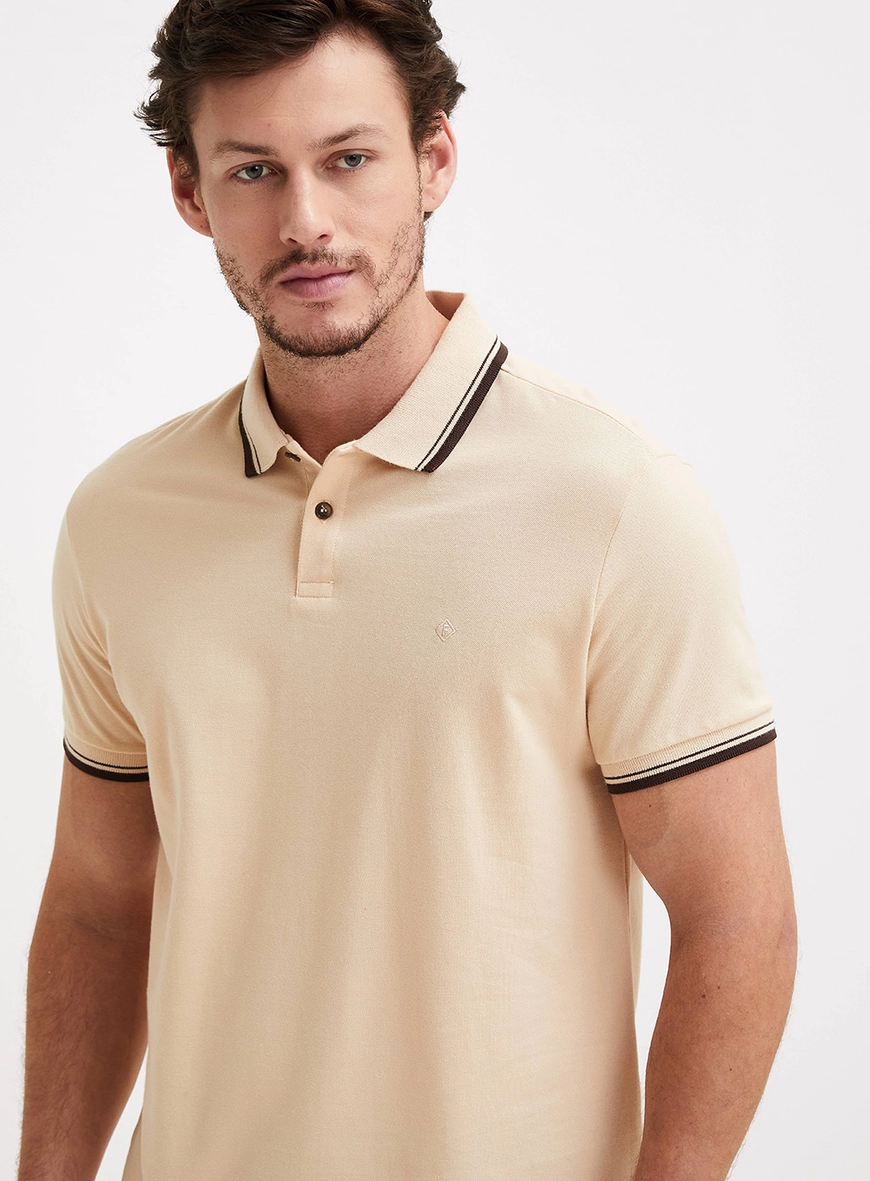 Polo Masculina Muscle Com Bordado Bege