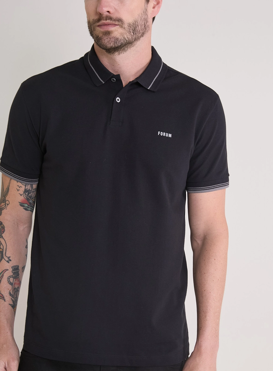 Polo Masculina Muscle Com Detalhe Minimalista Preto