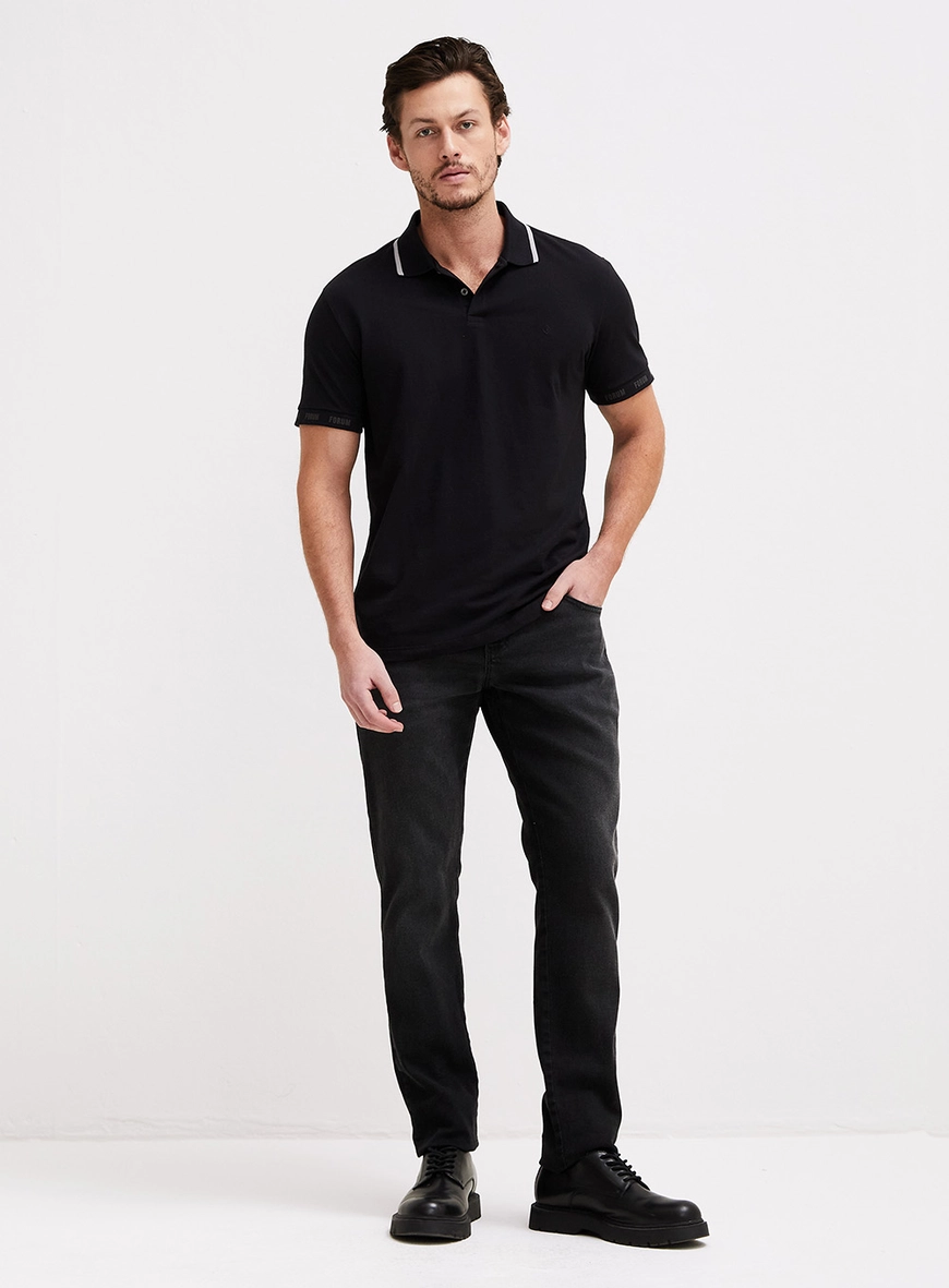 Polo Masculina Muscle Com Lettering Na Manga Preto